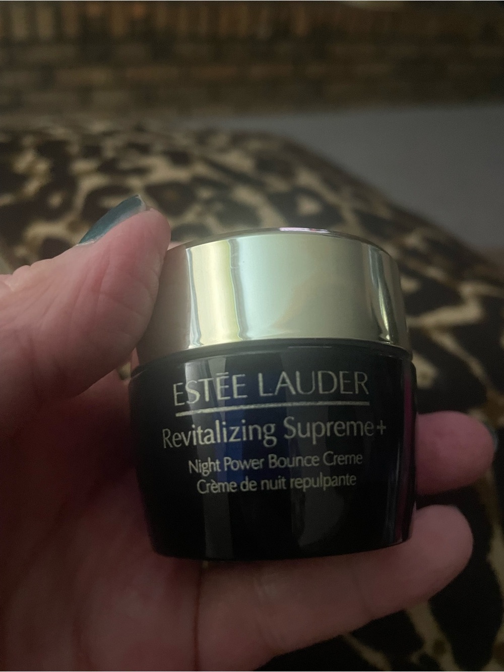 New Estée Lauder Revitalizing Supreme+ Night Power Bounce Crème - Black and Gold